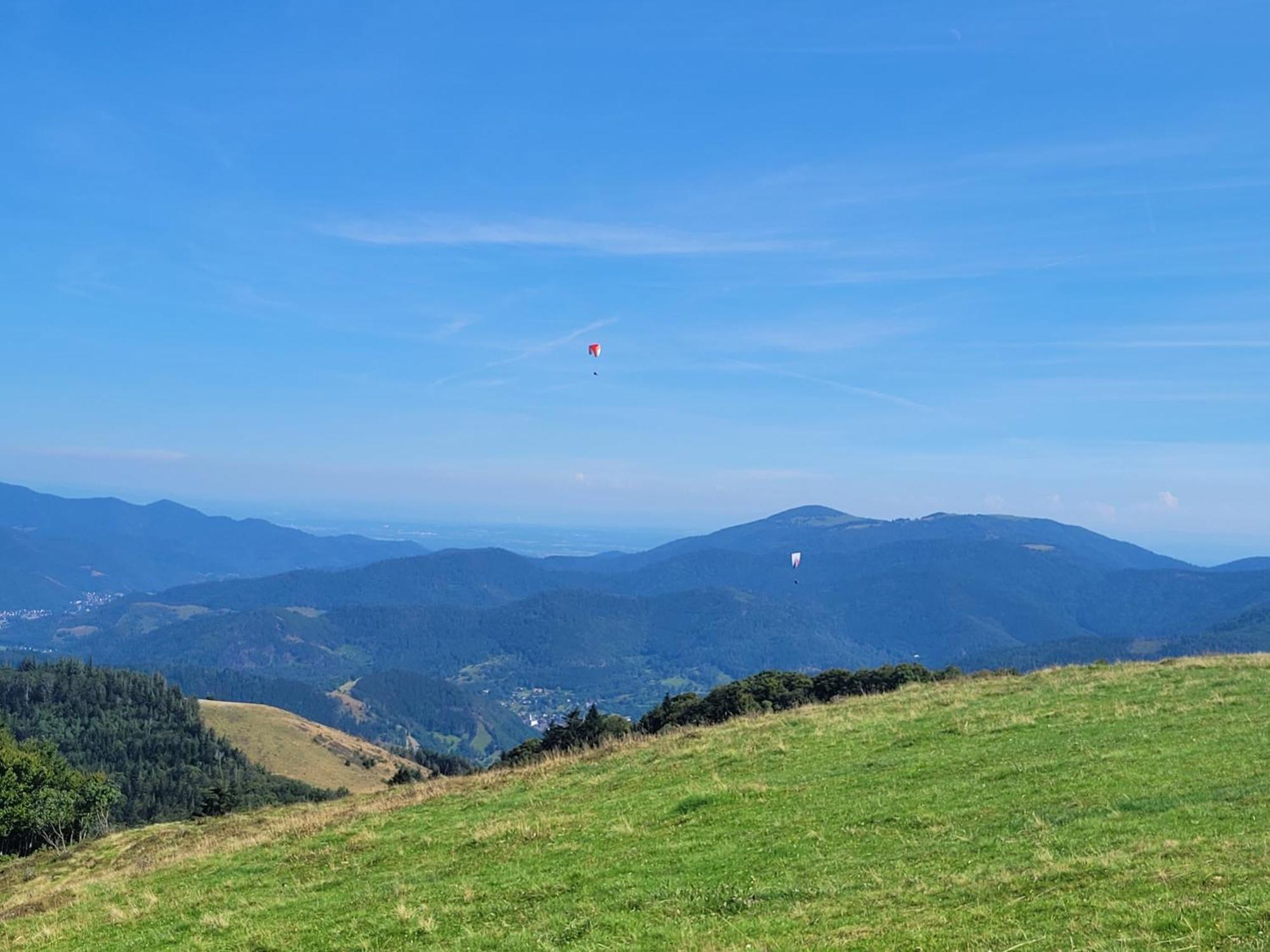 Le Tresor Des Vosges Appartement Spacieux Et Lumineux 80M2 - Jeux Arcades - Ideal Famille 4 A 6 Personnes Gerardmer Bagian luar foto